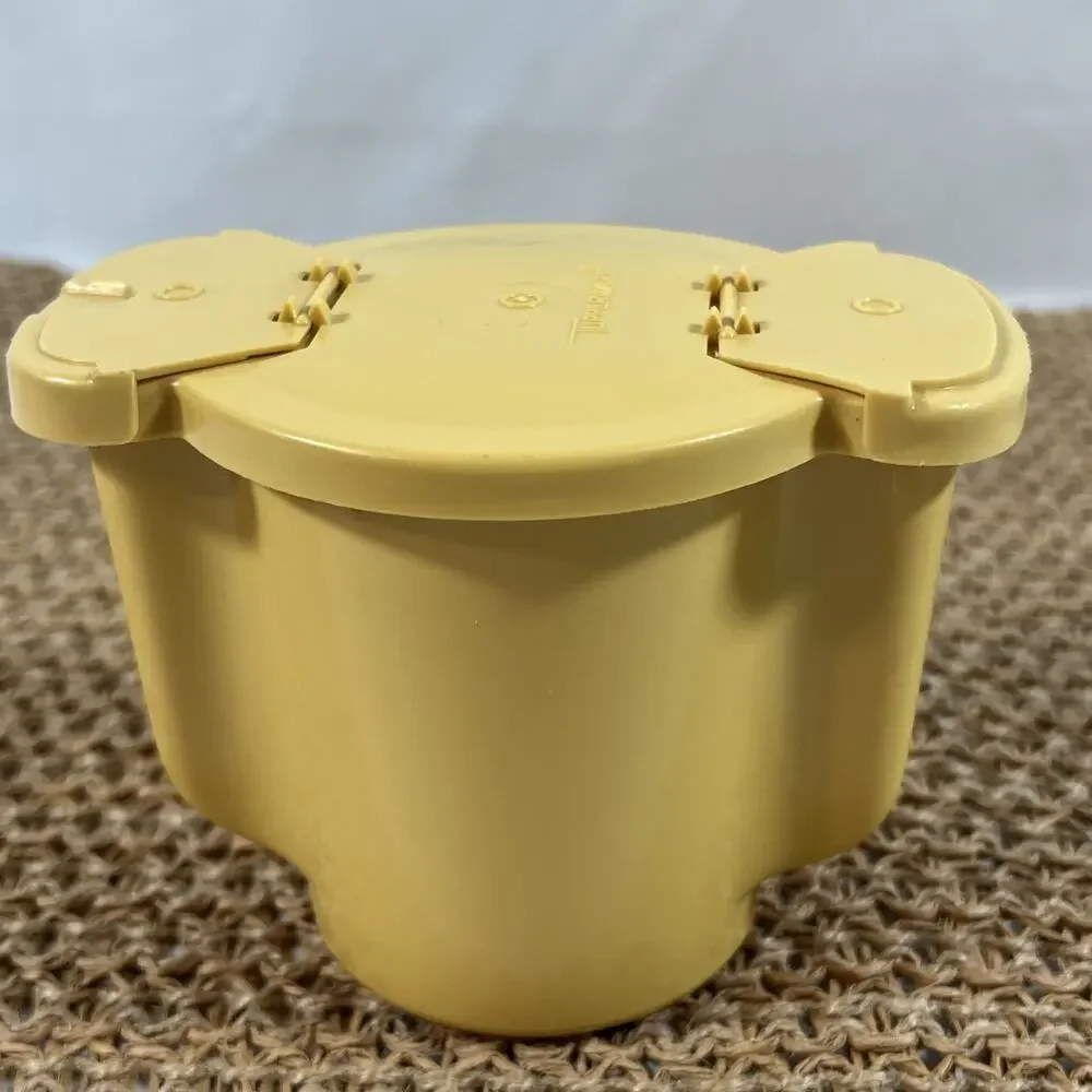 Vintage Tupperware Harvest Gold Double Flip Pour Sugar Bowl Container Yellow 577